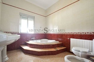 Chalet en venta en Carmona