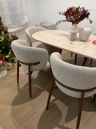 Silla tapizada nueva