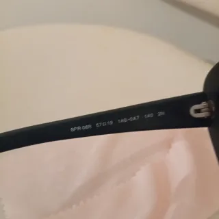 Occhiali da sole Prada neri e marroni