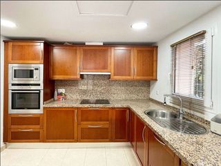 Casa pareada en venta en Calahonda en Mijas