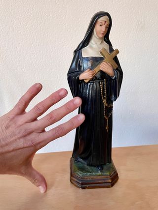 Figura antigua de Santa Rita en escayola (31 cm)