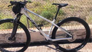KTM Carbono Montada en  deore 29” monoplato