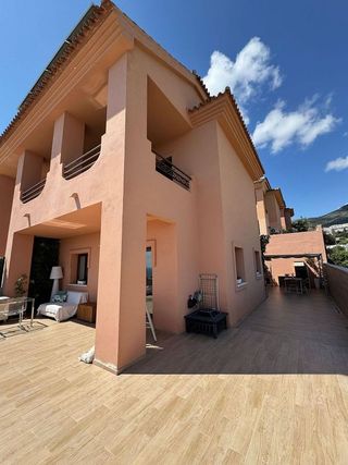 Casa en venta en Zona el Higuerón en Benalmádena