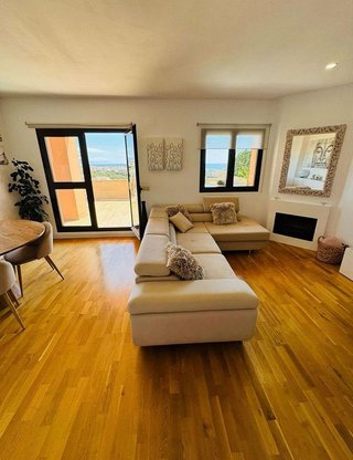 Casa adosada en venta en Zona el Higuerón en Benalmádena