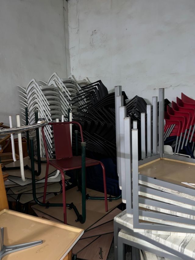 Sillas de terraza de madera 10€/unidad