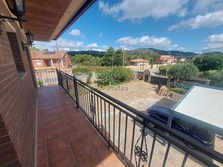 Chalet en venta en Vallirana