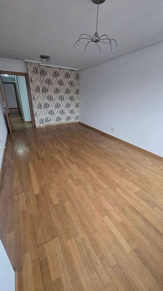 Piso en venta en La Chantría - La Lastra en León