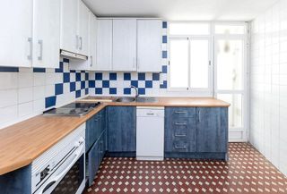 Piso en venta en Camino de Ronda - Rosaleda en Granada