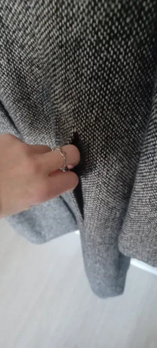 Abrigo de porteo Yessica gris