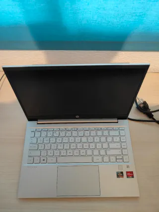 Portátil HP Pavilion 14-ex0003ns Plata