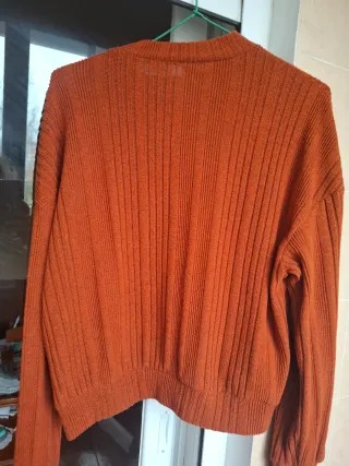 Jersey chica   . color azafran (anaranjado)