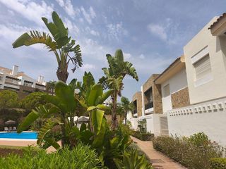 Casa adosada en venta en La Cala Golf - Lagar Martell en Mijas