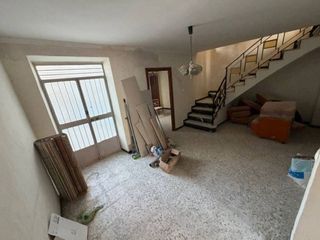Casa en venta en Lucena