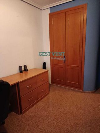 Chalet en venta en Elda