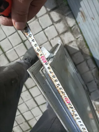 Ventana aluminio pequeña