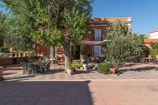 Chalet en venta en Ogíjares