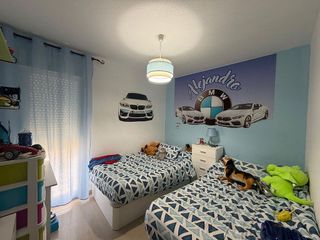 Casa adosada en venta en Mengíbar