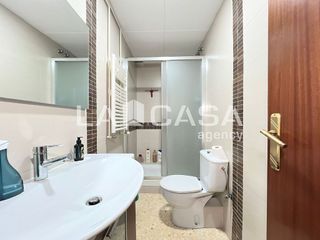 Dúplex en venta en Fondo en Santa Coloma de Gramanet