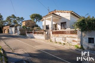 Casa en venta en La Floresta - Les Planes en Sant Cugat del Vallès