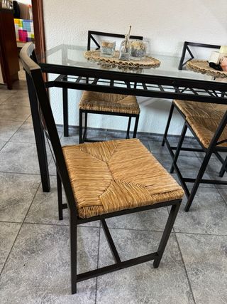 Mesa comedor cristal + 4 sillas