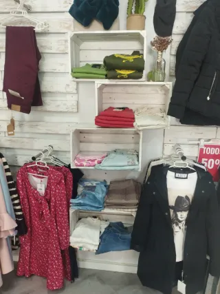 Cajas de madera para estantería o decoración