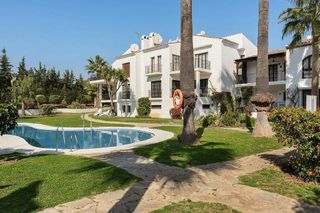 Piso en venta en Nueva Andalucía centro en Marbella