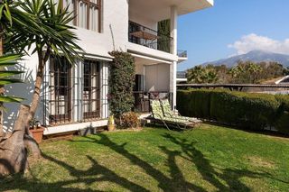 Piso en venta en Nueva Andalucía centro en Marbella