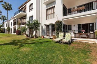 Piso en venta en Nueva Andalucía centro en Marbella