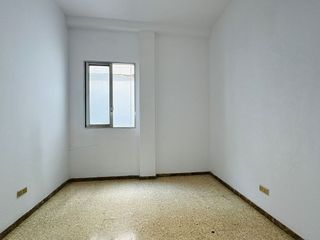 Piso en venta en Arenales - Lugo - Avenida Marítima en Palmas de Gran Canaria(Las)