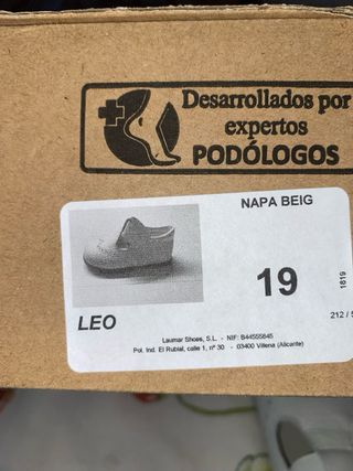 Zapatitos pepitos evento niño talla 19 sin estrena