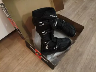 Botas forma terrain evo 45