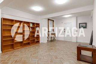 Piso en venta en El Antiguo en San Sebastián-Donostia