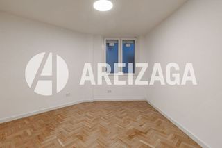 Piso en venta en El Antiguo en San Sebastián-Donostia