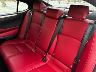 Lexus ES300 F. SPORT