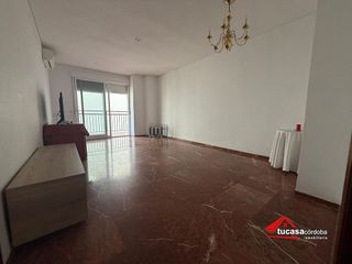 Piso en venta en Zona Centro en Córdoba