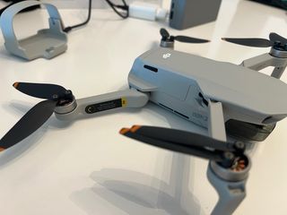 Dron DJI Mini 2 fly more , vuela mas con muy poco