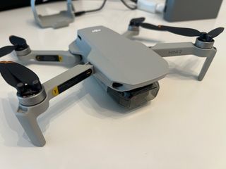 Dron DJI Mini 2 fly more , vuela mas con muy poco