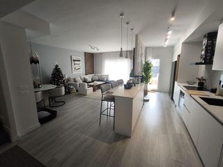 Casa adosada en venta en Montequinto en Dos Hermanas