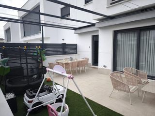 Casa adosada en venta en Montequinto en Dos Hermanas