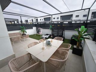 Casa adosada en venta en Montequinto en Dos Hermanas