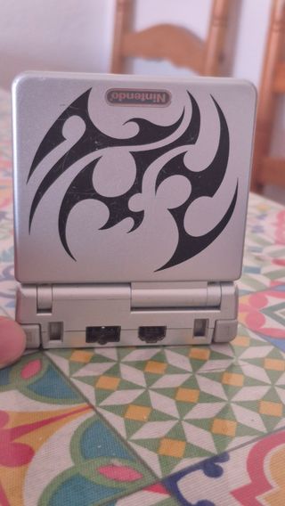 Pokémon Esmeralda Game Boy Advance SP