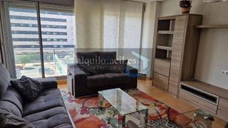 Piso en alquiler en Portillejo - Valdegastea en Logroño