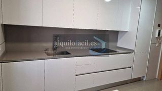 Piso en alquiler en Portillejo - Valdegastea en Logroño