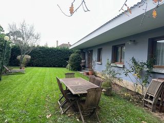 Chalet en venta en Somio en Gijón