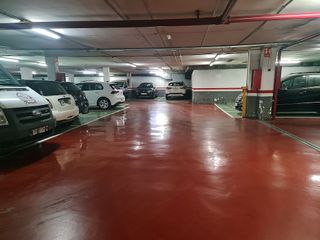 Garaje en alquiler en L'Antiga Esquerra de l'Eixample en Barcelona