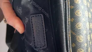 Borsa Coveri tracolla nero e oro monogram