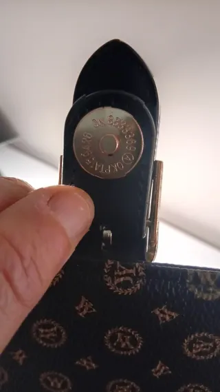 Borsa Coveri tracolla nero e oro monogram