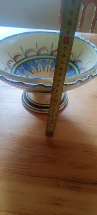 Frutero de cerámica con decoración