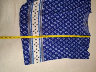 Conjunto de ropa y accesorios