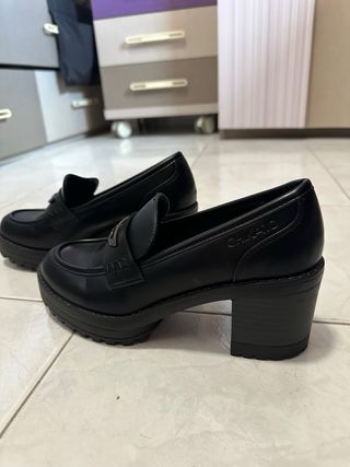 Mocasines negros nuevos